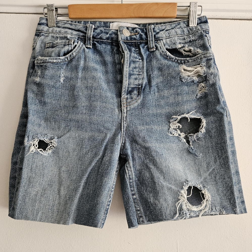 Vervet Blue Women's Cut Off Button Fly Jean Shorts Size 27
